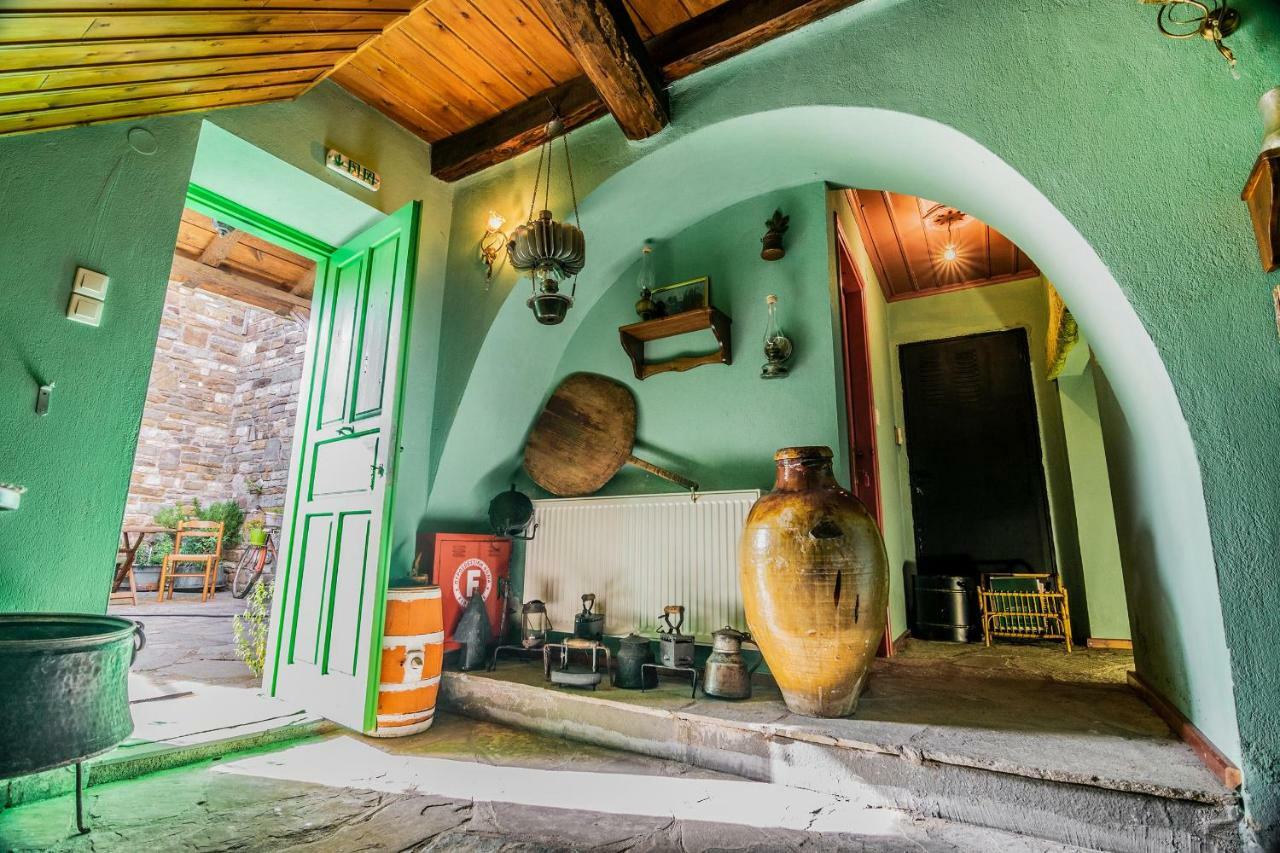 Morfeas Guesthouse Papigko Luaran gambar