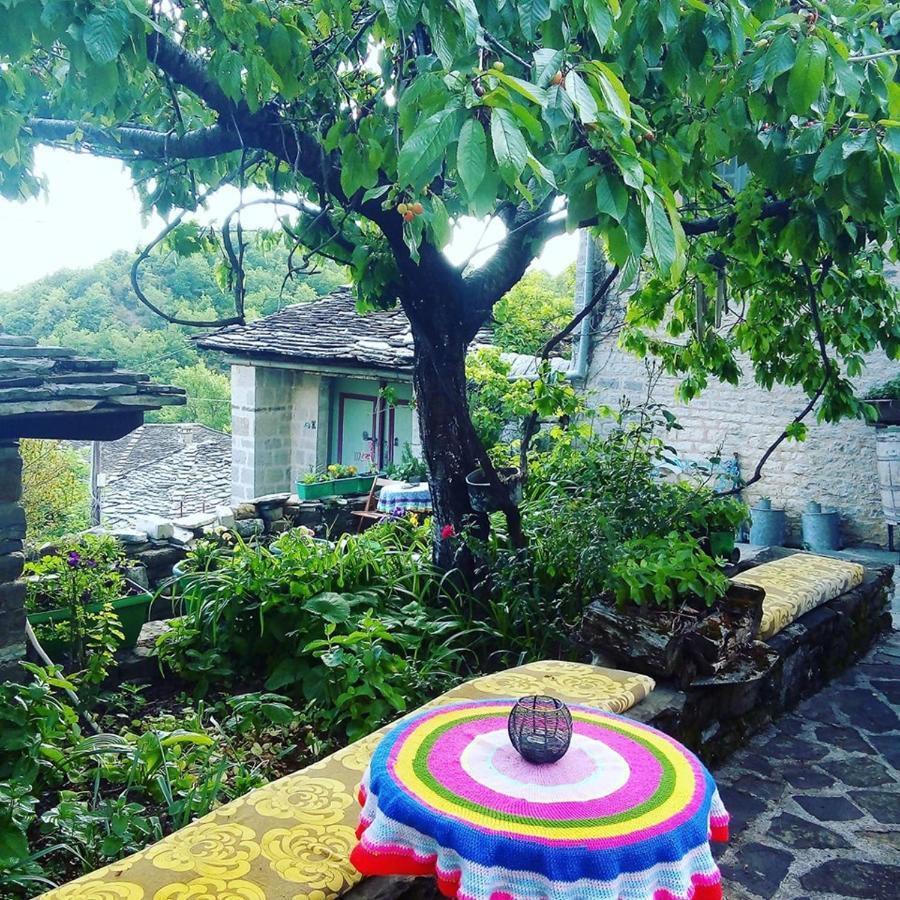 Morfeas Guesthouse Papigko Luaran gambar